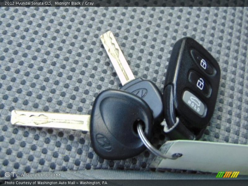 Midnight Black / Gray 2012 Hyundai Sonata GLS