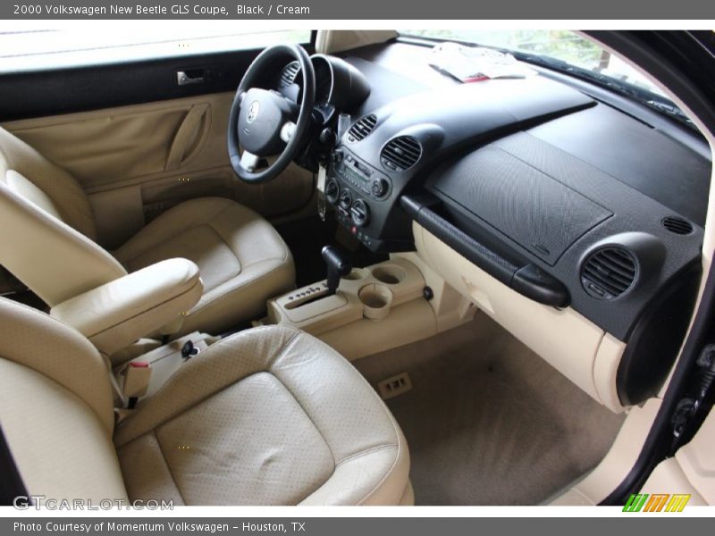 Black / Cream 2000 Volkswagen New Beetle GLS Coupe
