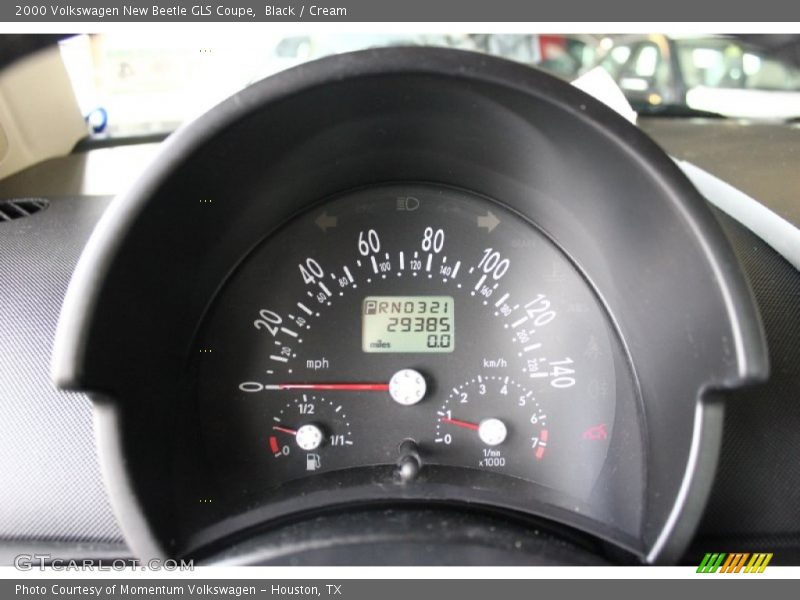 Black / Cream 2000 Volkswagen New Beetle GLS Coupe
