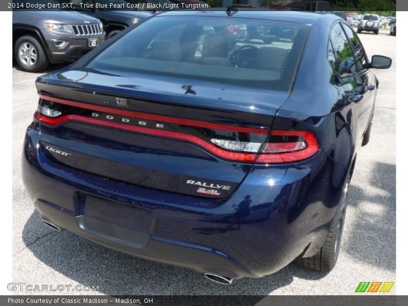 True Blue Pearl Coat / Black/Light Tungsten 2014 Dodge Dart SXT