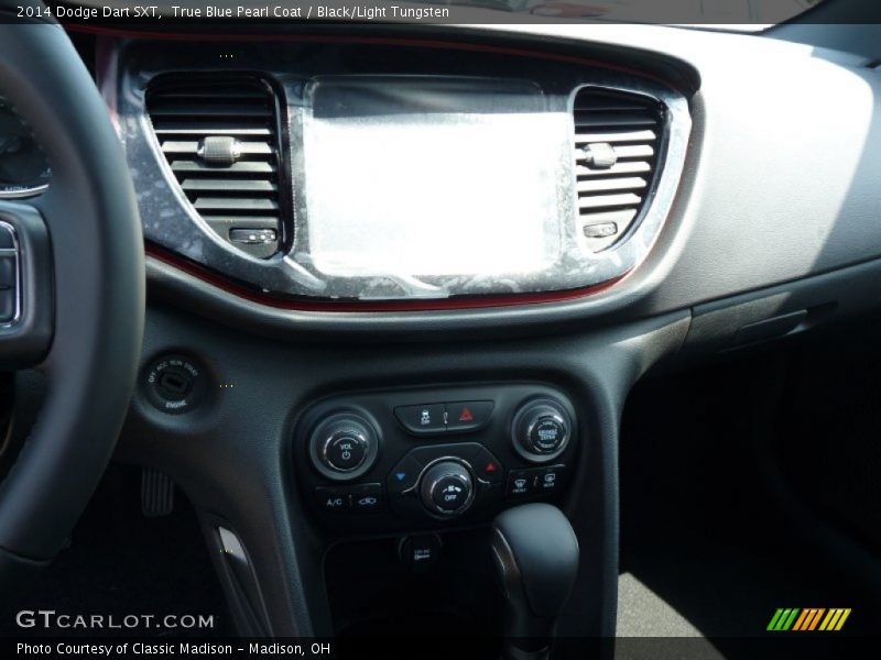 True Blue Pearl Coat / Black/Light Tungsten 2014 Dodge Dart SXT