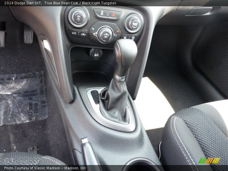 True Blue Pearl Coat / Black/Light Tungsten 2014 Dodge Dart SXT