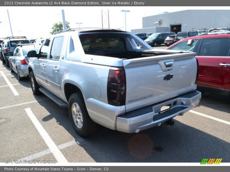 Silver Ice Metallic / Ebony 2013 Chevrolet Avalanche LS 4x4 Black Diamond Edition