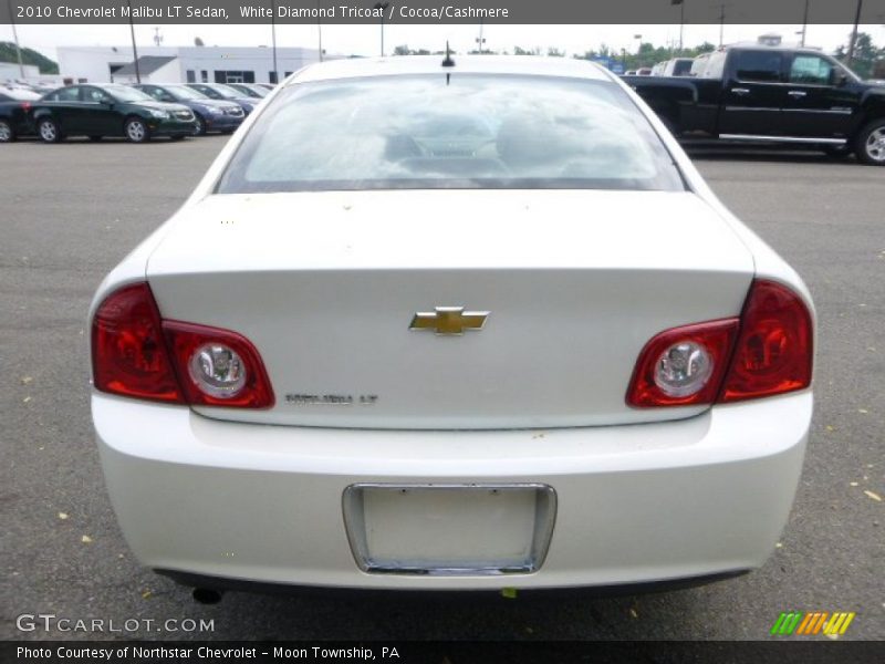White Diamond Tricoat / Cocoa/Cashmere 2010 Chevrolet Malibu LT Sedan