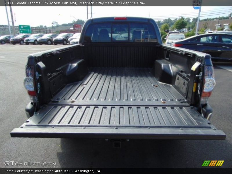 Magnetic Gray Metallic / Graphite Gray 2011 Toyota Tacoma SR5 Access Cab 4x4