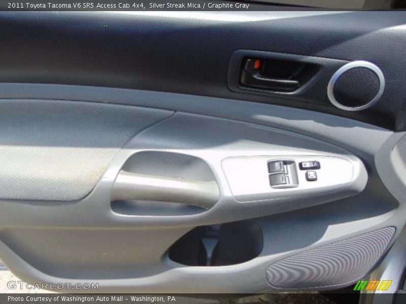 Silver Streak Mica / Graphite Gray 2011 Toyota Tacoma V6 SR5 Access Cab 4x4