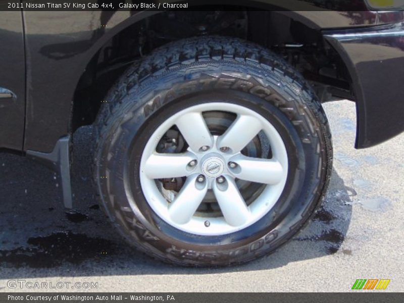 Galaxy Black / Charcoal 2011 Nissan Titan SV King Cab 4x4