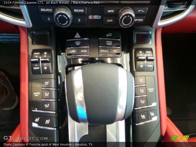 Controls of 2014 Cayenne GTS