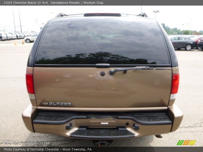 Sandalwood Metallic / Medium Gray 2004 Chevrolet Blazer LS 4x4