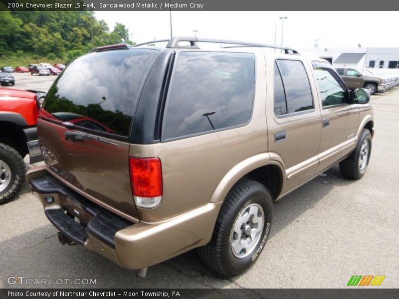 Sandalwood Metallic / Medium Gray 2004 Chevrolet Blazer LS 4x4