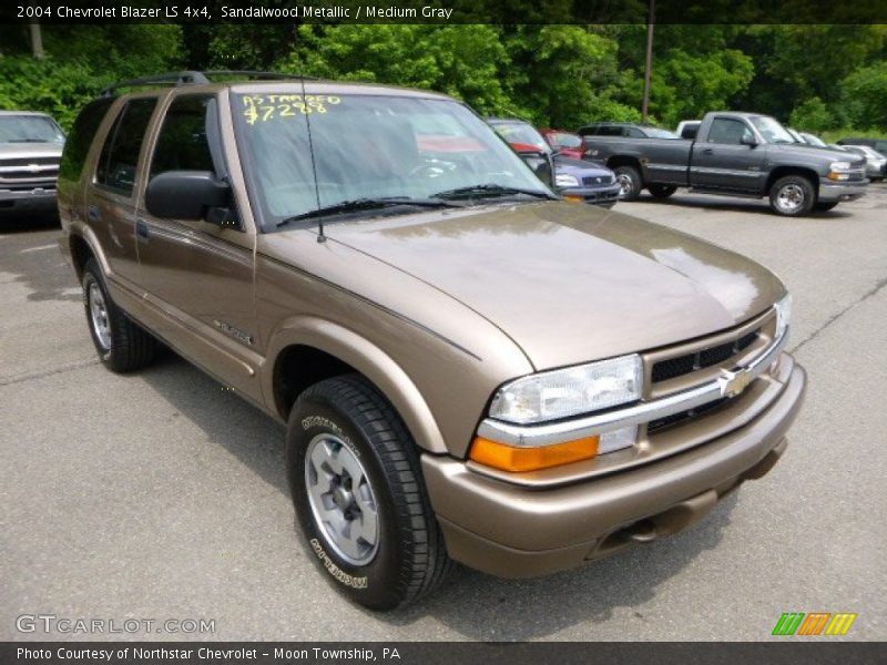 Sandalwood Metallic / Medium Gray 2004 Chevrolet Blazer LS 4x4