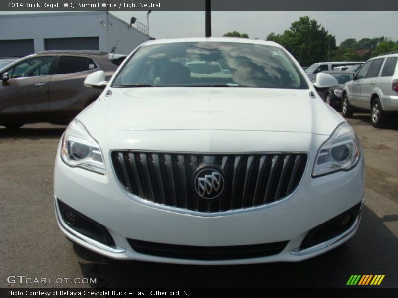 Summit White / Light Neutral 2014 Buick Regal FWD