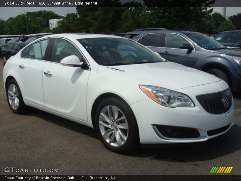 Summit White / Light Neutral 2014 Buick Regal FWD
