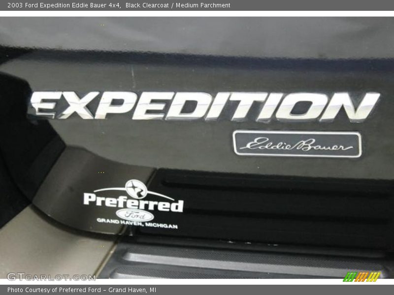 Black Clearcoat / Medium Parchment 2003 Ford Expedition Eddie Bauer 4x4