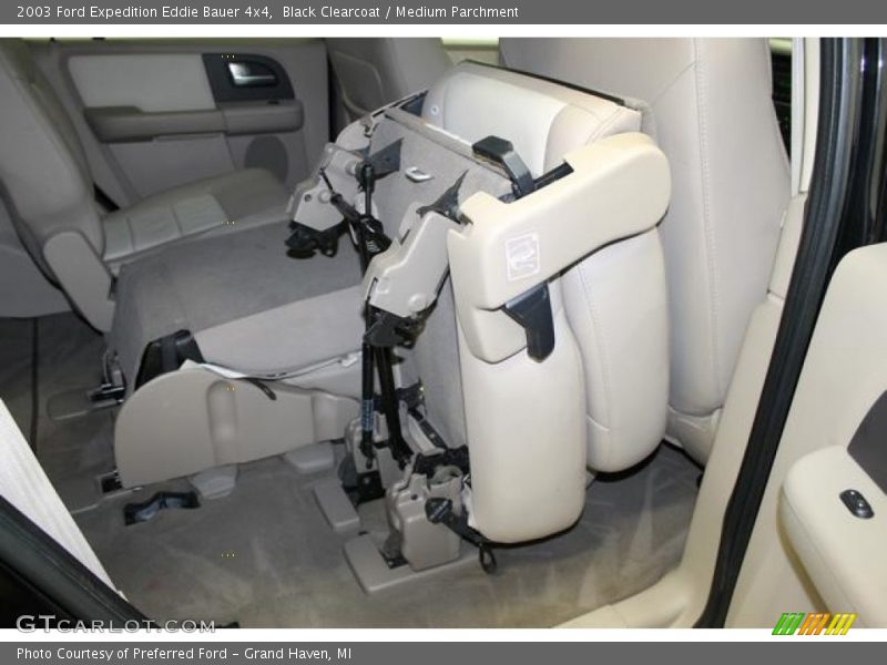 Black Clearcoat / Medium Parchment 2003 Ford Expedition Eddie Bauer 4x4