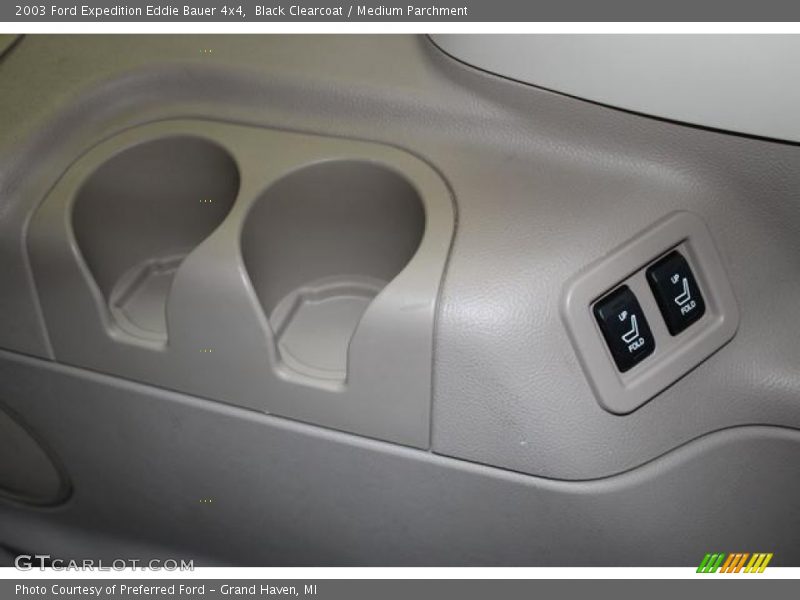 Black Clearcoat / Medium Parchment 2003 Ford Expedition Eddie Bauer 4x4