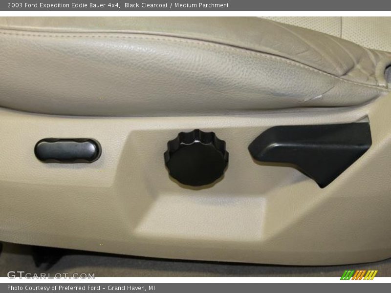 Black Clearcoat / Medium Parchment 2003 Ford Expedition Eddie Bauer 4x4