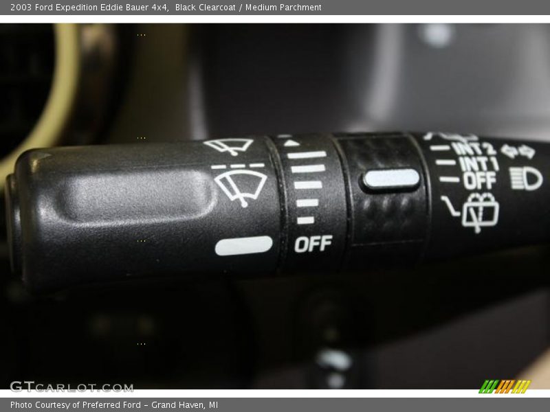 Black Clearcoat / Medium Parchment 2003 Ford Expedition Eddie Bauer 4x4