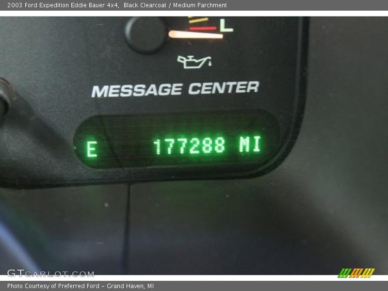 Black Clearcoat / Medium Parchment 2003 Ford Expedition Eddie Bauer 4x4