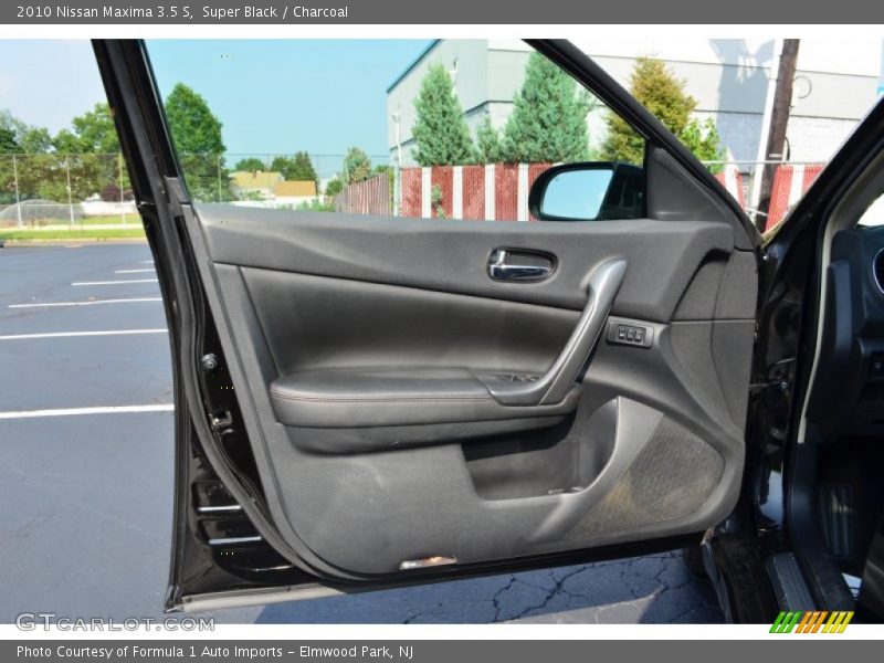 Super Black / Charcoal 2010 Nissan Maxima 3.5 S