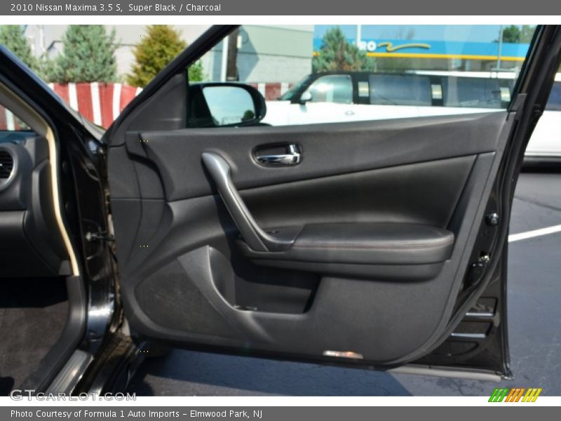 Super Black / Charcoal 2010 Nissan Maxima 3.5 S
