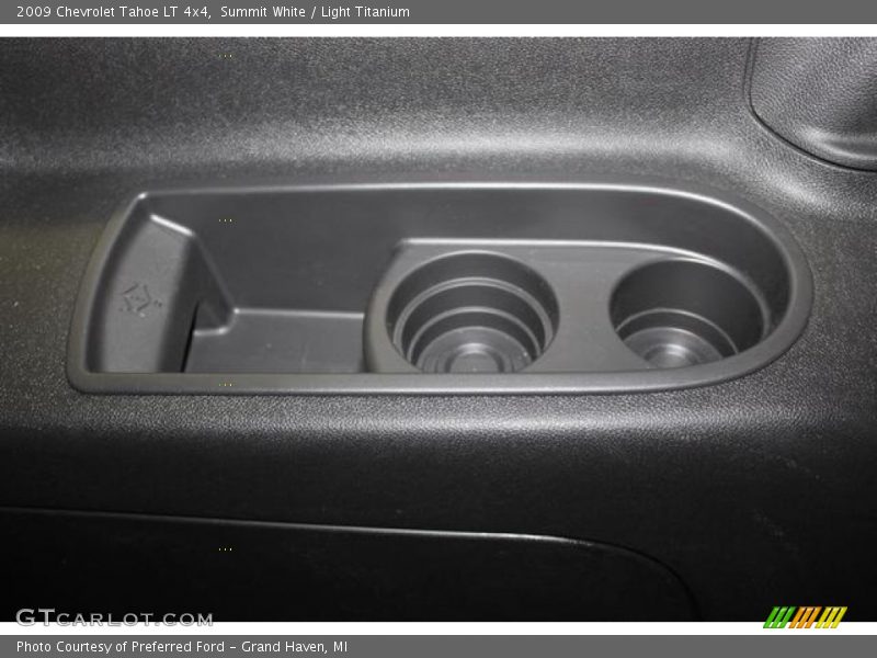 Summit White / Light Titanium 2009 Chevrolet Tahoe LT 4x4