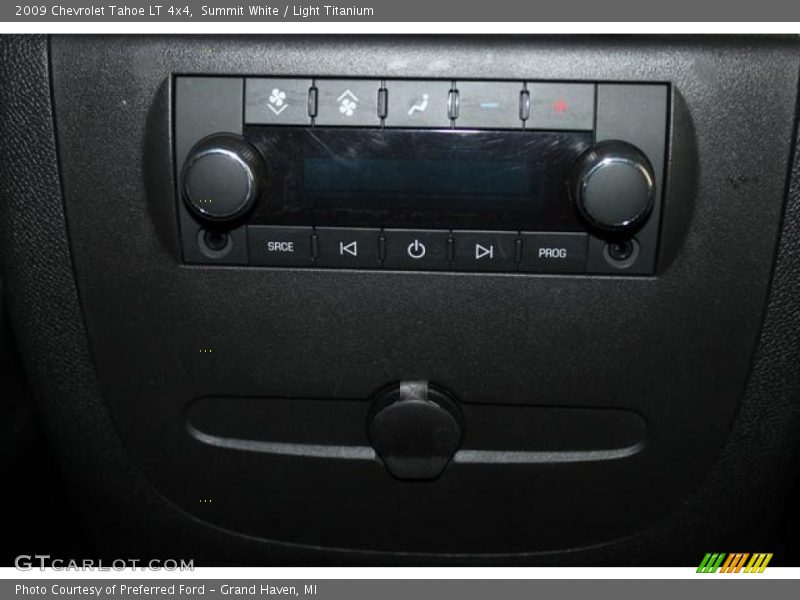 Summit White / Light Titanium 2009 Chevrolet Tahoe LT 4x4