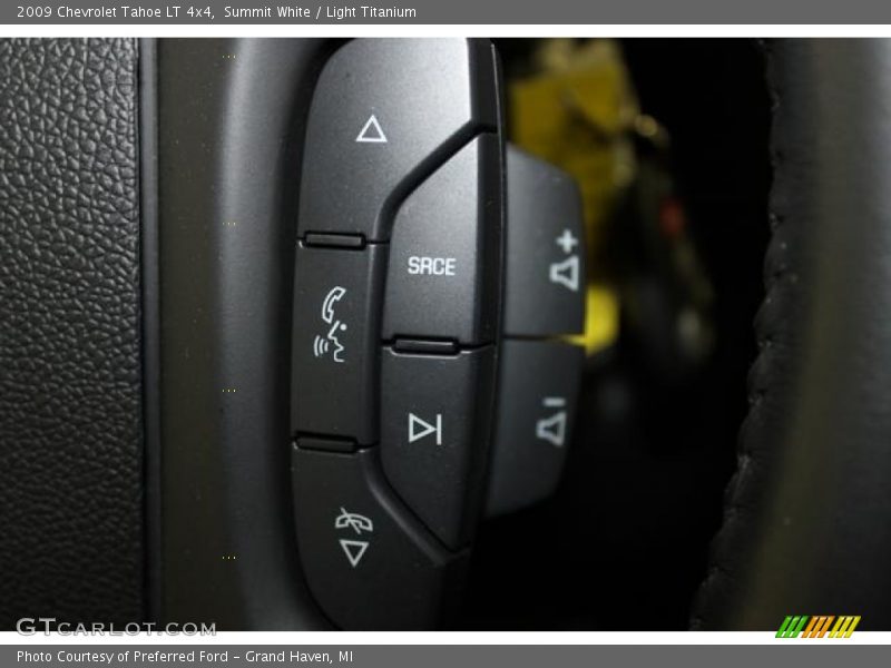 Summit White / Light Titanium 2009 Chevrolet Tahoe LT 4x4