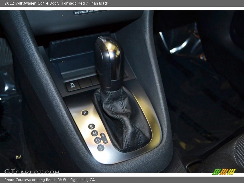 Tornado Red / Titan Black 2012 Volkswagen Golf 4 Door