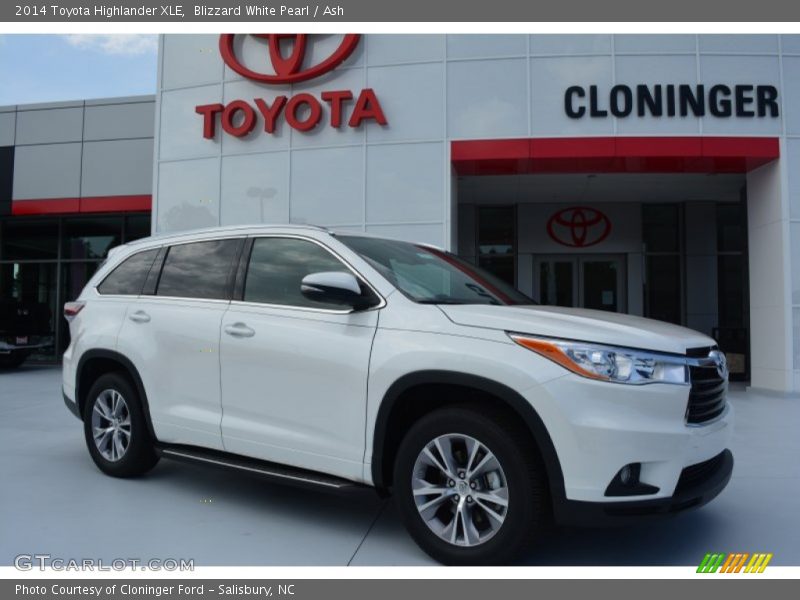 Blizzard White Pearl / Ash 2014 Toyota Highlander XLE