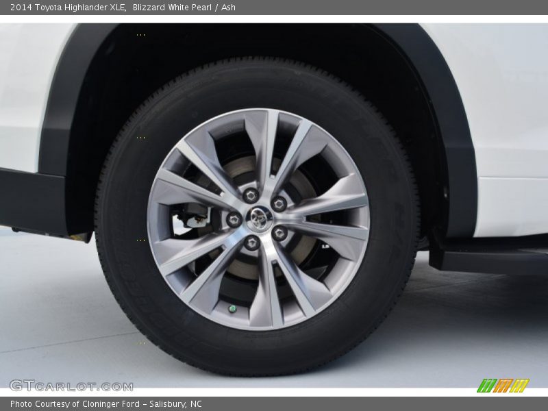 Blizzard White Pearl / Ash 2014 Toyota Highlander XLE