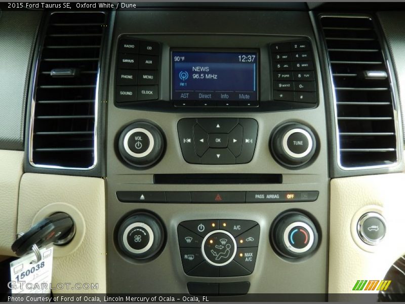 Controls of 2015 Taurus SE