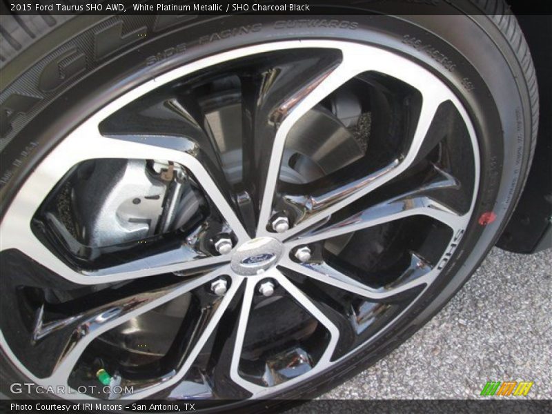 White Platinum Metallic / SHO Charcoal Black 2015 Ford Taurus SHO AWD