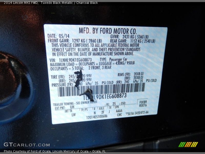 Tuxedo Black Metallic / Charcoal Black 2014 Lincoln MKS FWD