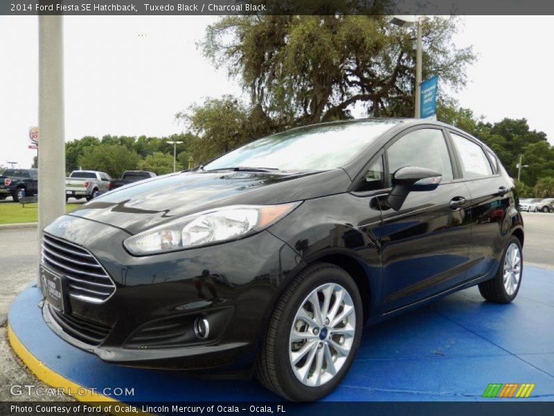 Tuxedo Black / Charcoal Black 2014 Ford Fiesta SE Hatchback