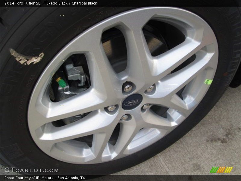 Tuxedo Black / Charcoal Black 2014 Ford Fusion SE
