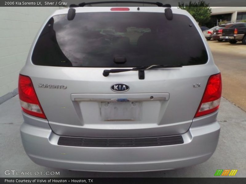 Silver / Gray 2006 Kia Sorento LX