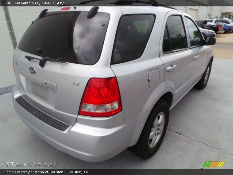 Silver / Gray 2006 Kia Sorento LX