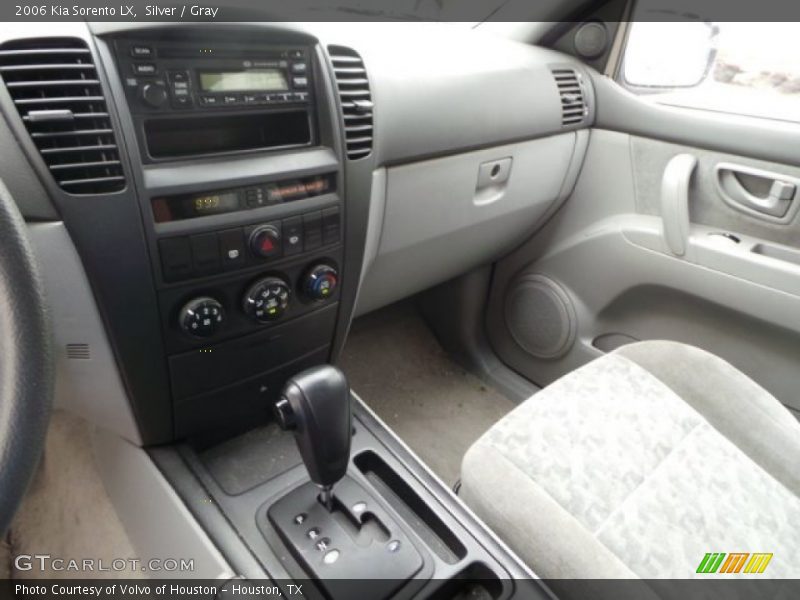 Silver / Gray 2006 Kia Sorento LX