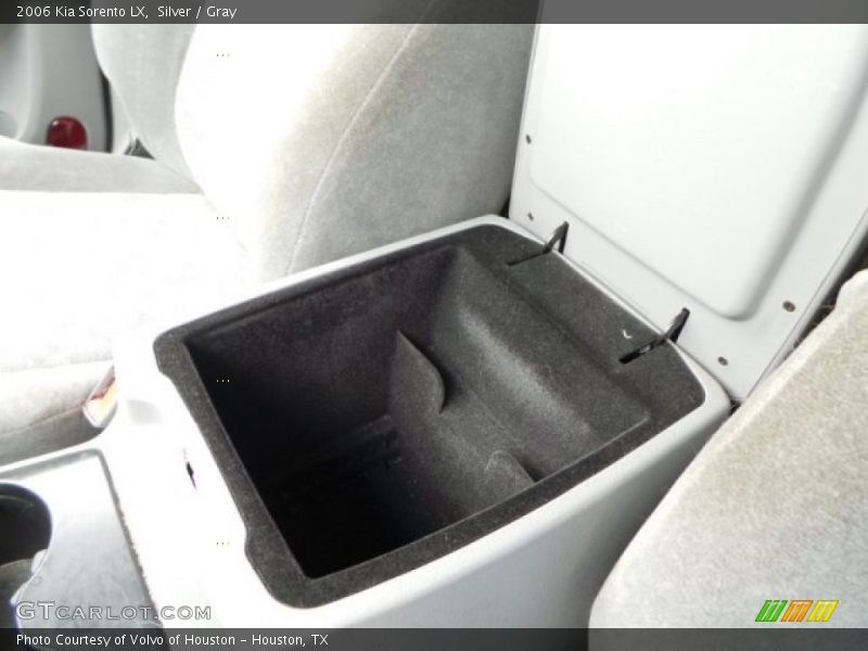 Silver / Gray 2006 Kia Sorento LX
