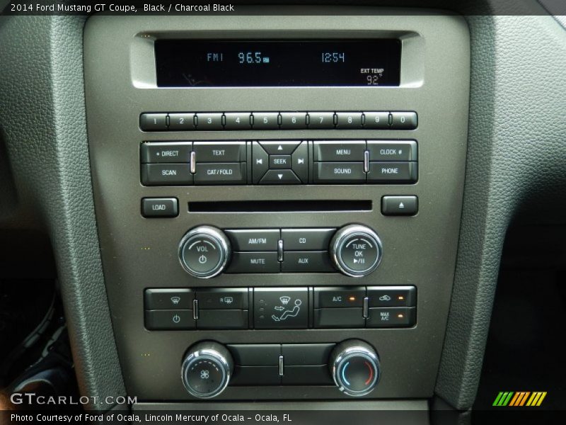 Controls of 2014 Mustang GT Coupe