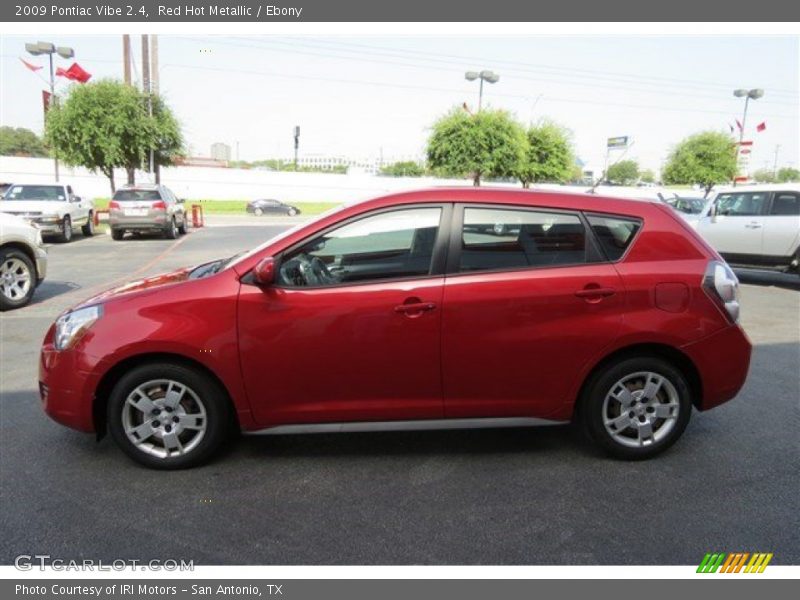 Red Hot Metallic / Ebony 2009 Pontiac Vibe 2.4
