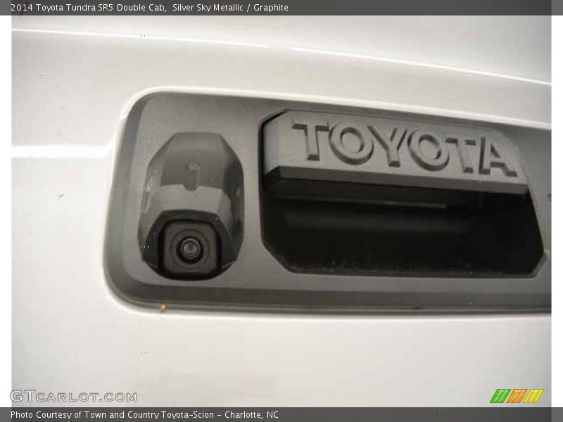 Silver Sky Metallic / Graphite 2014 Toyota Tundra SR5 Double Cab