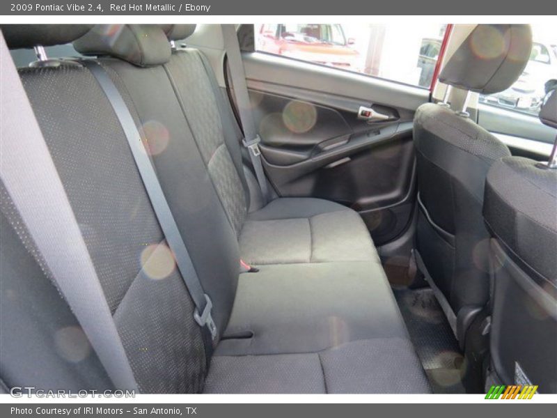 Red Hot Metallic / Ebony 2009 Pontiac Vibe 2.4