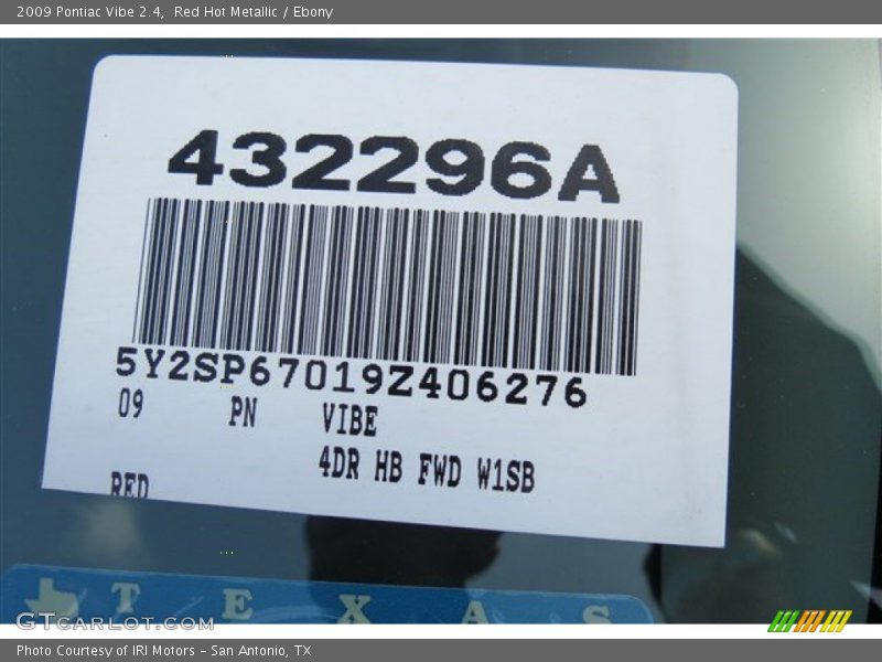 Red Hot Metallic / Ebony 2009 Pontiac Vibe 2.4
