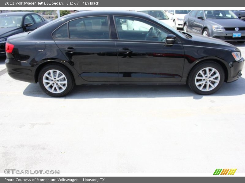 Black / Titan Black 2011 Volkswagen Jetta SE Sedan