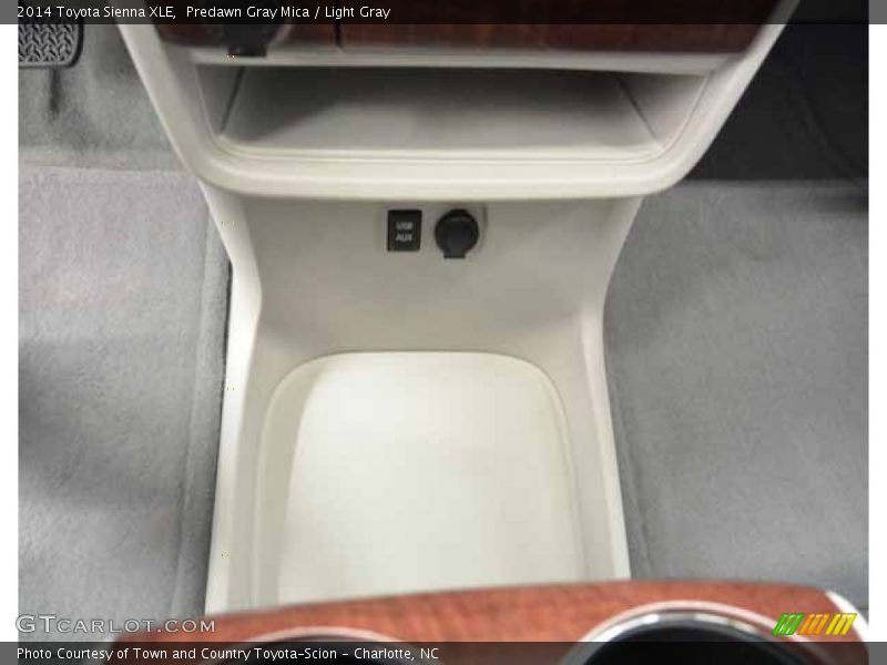 Predawn Gray Mica / Light Gray 2014 Toyota Sienna XLE