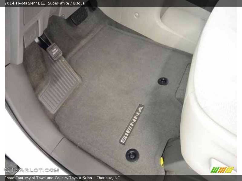 Super White / Bisque 2014 Toyota Sienna LE