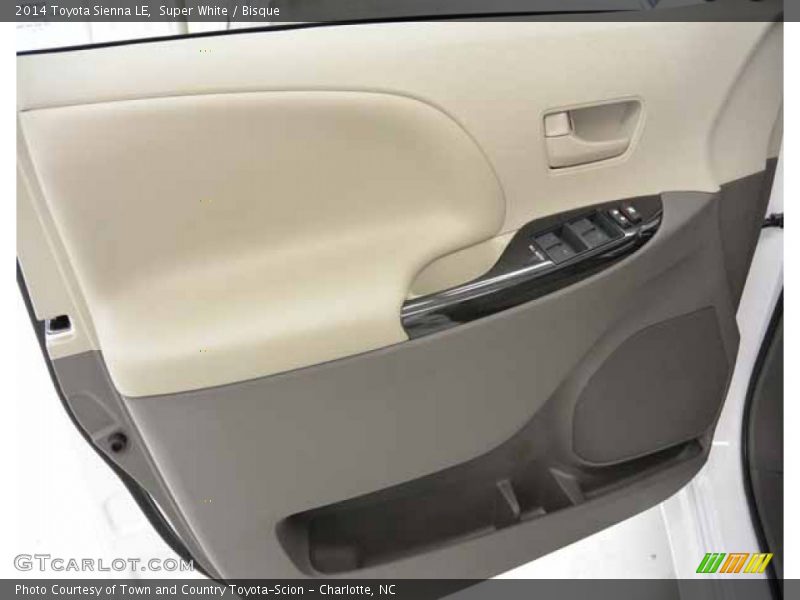 Super White / Bisque 2014 Toyota Sienna LE