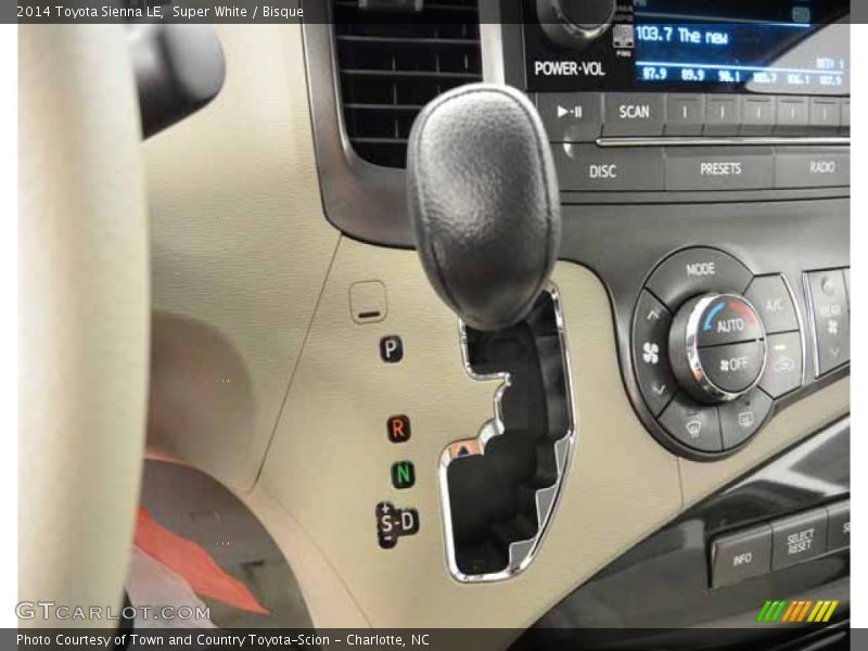 Super White / Bisque 2014 Toyota Sienna LE